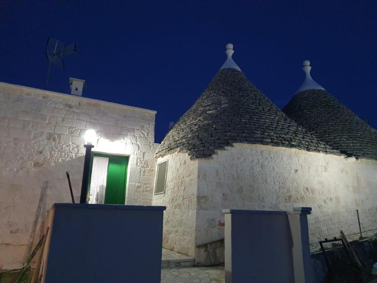Trullo Le Tre Sorelle チステルニーノ エクステリア 写真