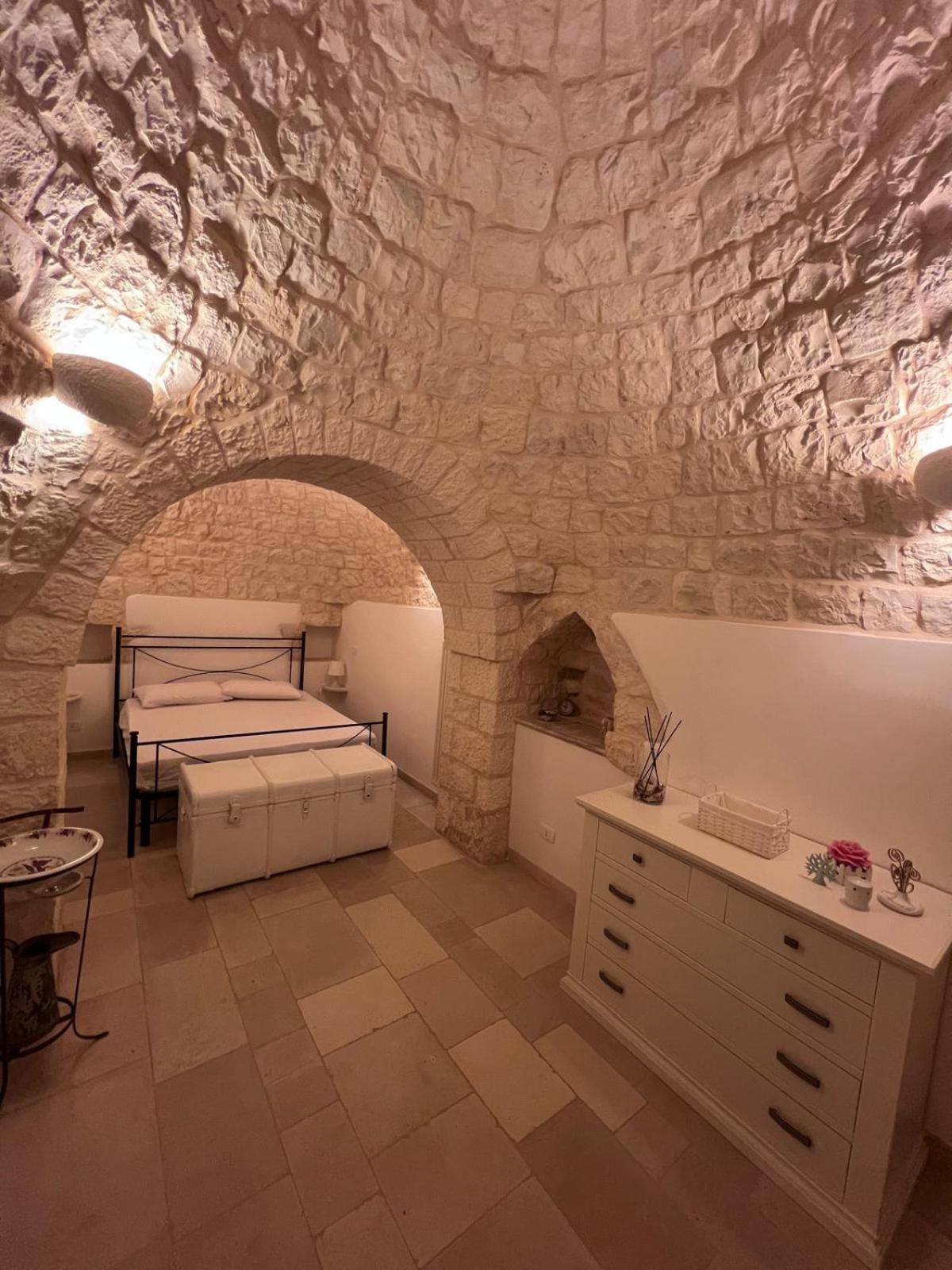 Trullo Le Tre Sorelle チステルニーノ エクステリア 写真
