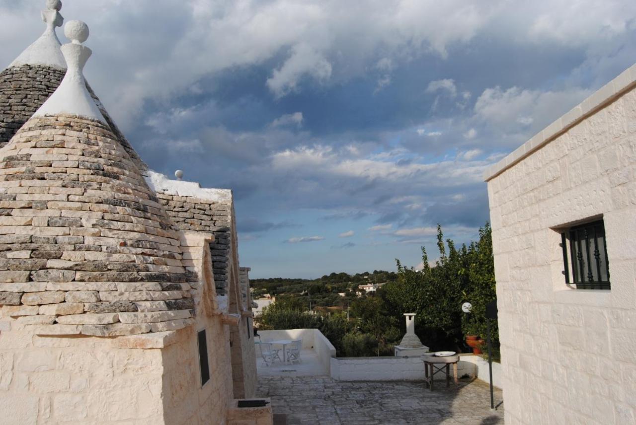 Trullo Le Tre Sorelle チステルニーノ エクステリア 写真