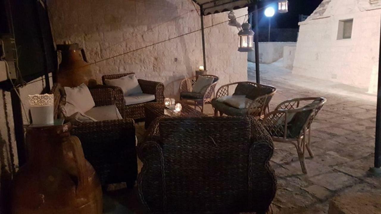 Trullo Le Tre Sorelle チステルニーノ エクステリア 写真