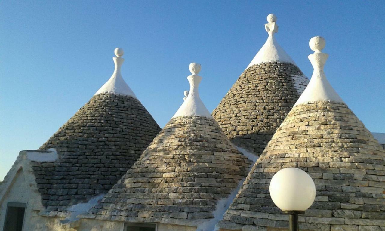Trullo Le Tre Sorelle チステルニーノ エクステリア 写真